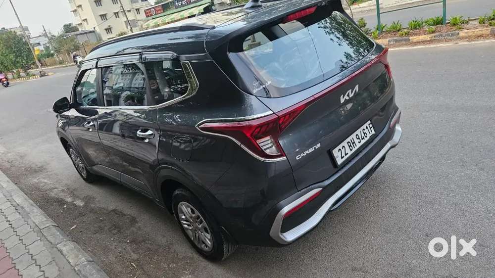 Kia Carens 2022 Petrol Well Maintained