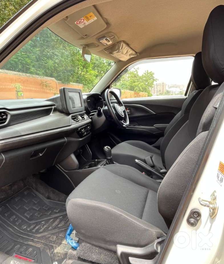 Maruti Suzuki Swift 1.2 Vxi (o), 2025, Petrol