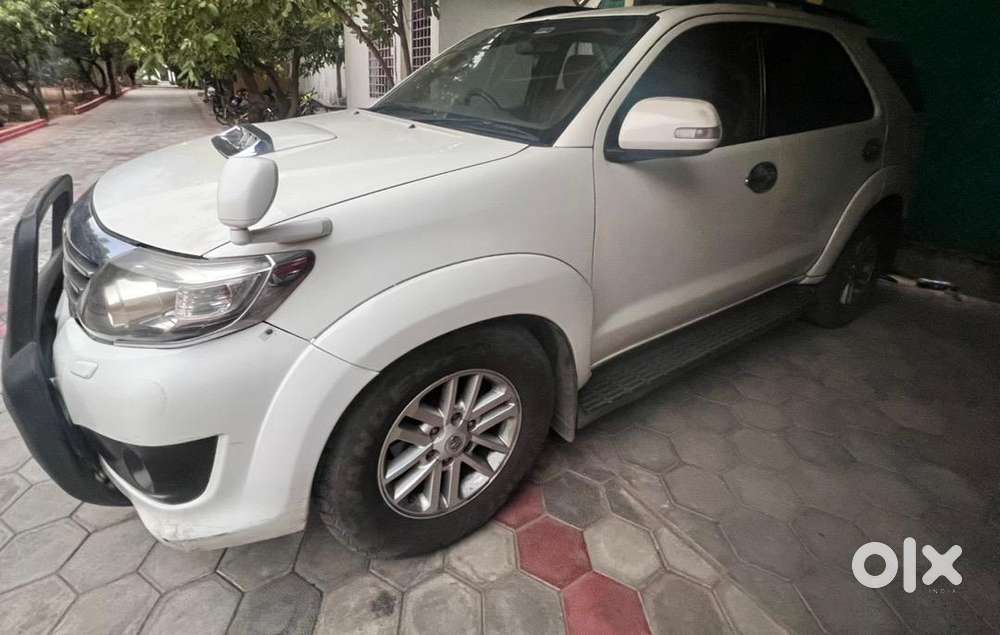 Toyota Fortuner Diesel 2012