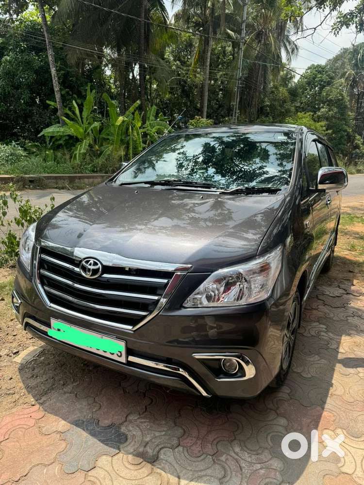 Toyota Innova 2.5 G (diesel) 8 Seater, 2015, Diesel