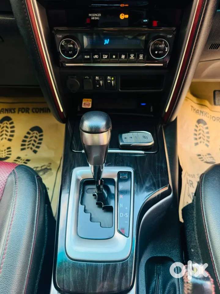 Toyota Fortuner Legender, 2022, Diesel