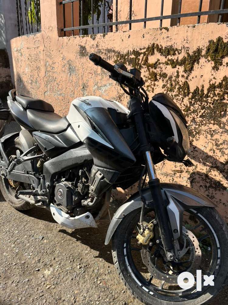 Ns 200 second hand price clearance