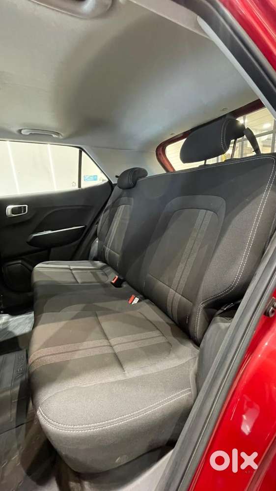 Hyundai Venue S Turbo, 2021, Petrol