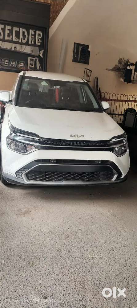 Car 24 Spinny Wale Sampark Na Kre Plls Kia Carens 1.4 Luxury 2023