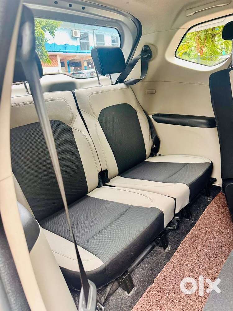 Renault Triber Rxt, 2023, Petrol