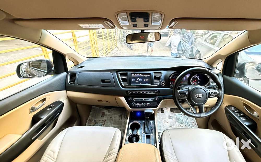 Kia Carnival Premium, 2020, Diesel