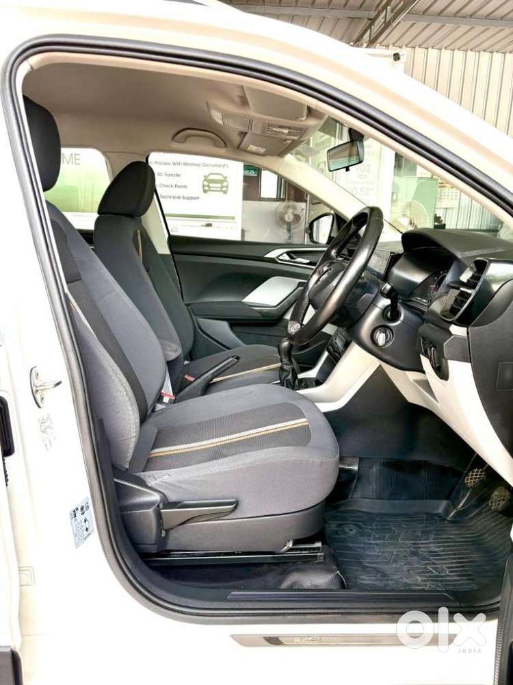 Skoda Kushaq 1.0 Tsi Ambition, 2022, Petrol