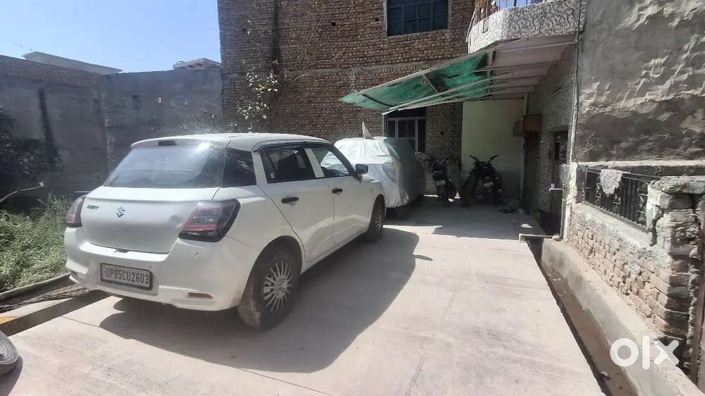 Maruti Suzuki Swift 2025 Petrol 22300 Km Driven Brand New Condition