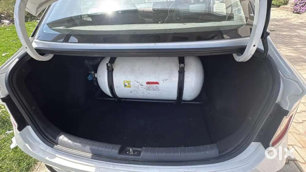 Hyundai Aura 2024 Cng & Hybrids 57000 Km Driven