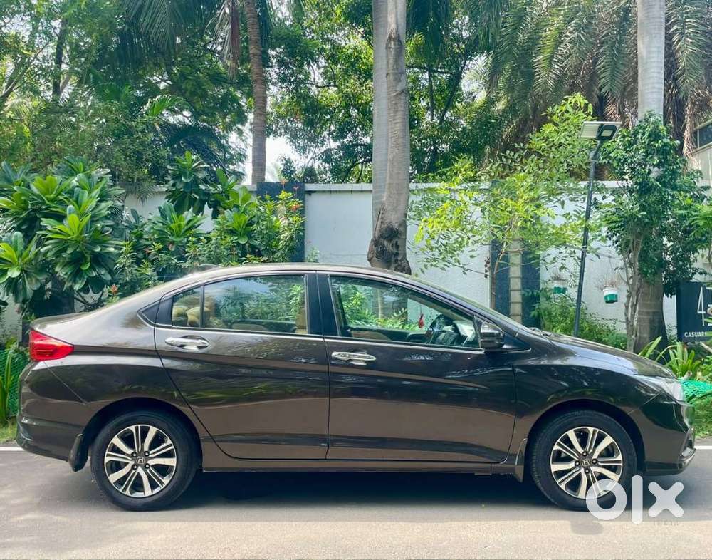 Honda City 1.5 V 4th Gen I-vtec Mt, 2018