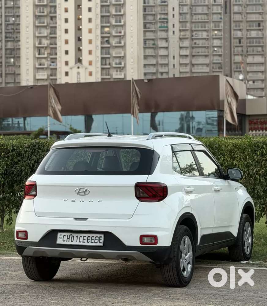 Hyundai Venue 1.2 S Plus, 2021, Petrol