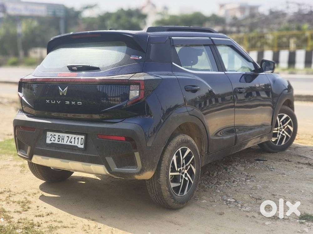 Mahindra Xuv 3xo Ax5 Pm Mt, 2025, Petrol