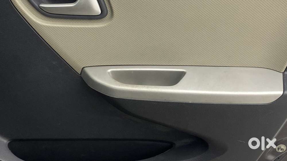 Maruti Suzuki Alto K10 Vxi Amt, 2016, Petrol