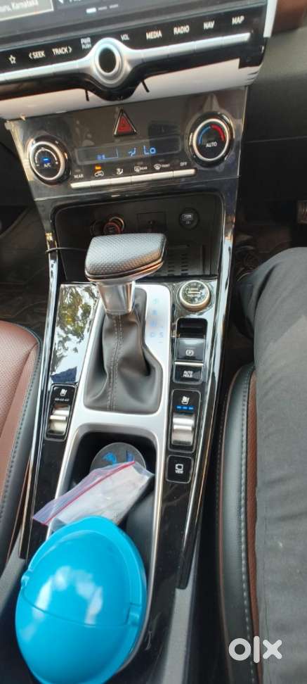 Hyundai Alcazar 2.0 Signature (o) Petrol At 7 Str, 2022, Petrol