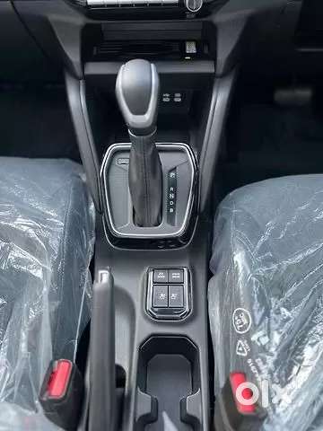 Maruti Suzuki Victoris, 2025, Petrol