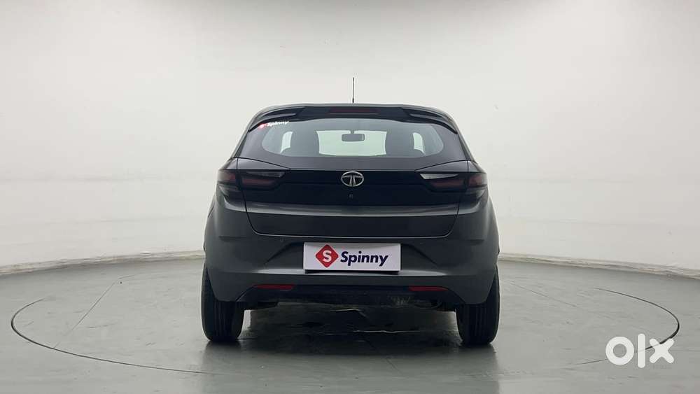 Tata Altroz 1.2 Xe Plus Petrol, 2022, Petrol