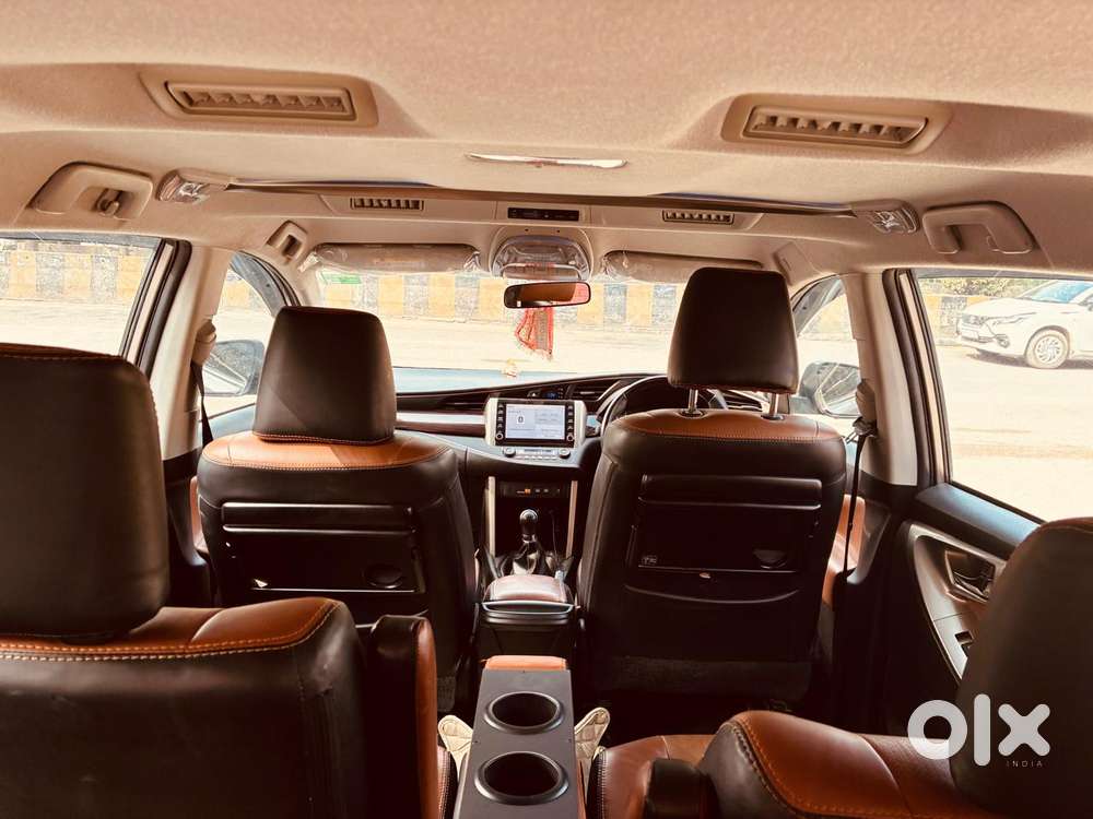 Toyota Innova Crysta 2.4 Vx Mt, 2022, Diesel