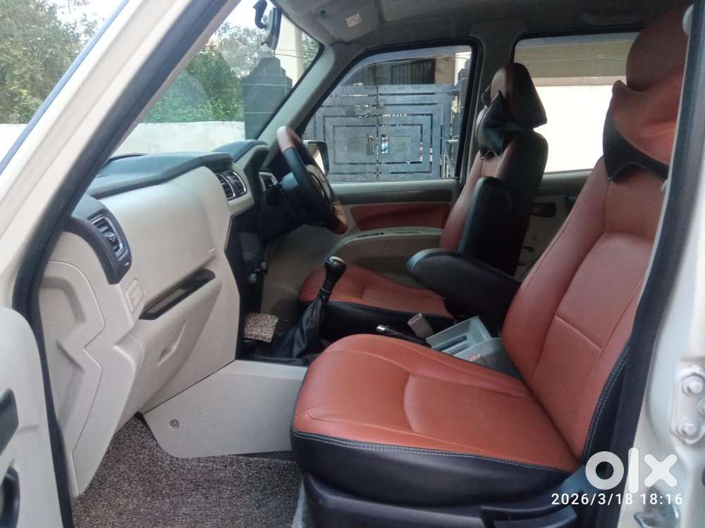 Mahindra Scorpio S8, 2014, Diesel