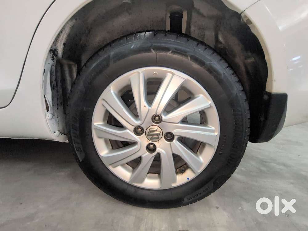 Maruti Suzuki Swift Dzire Amt Zdi, 2016, Diesel