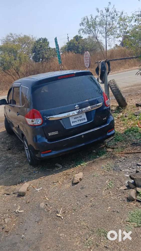 Maruti Suzuki Ertiga 2017 Cng & Hybrids 175000 Km Driven