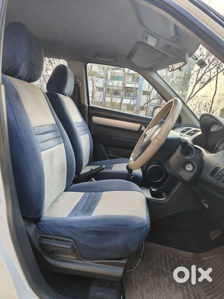 Maruti Suzuki Swift Vxi 1.2 Abs Bs-iv, 2011, Petrol