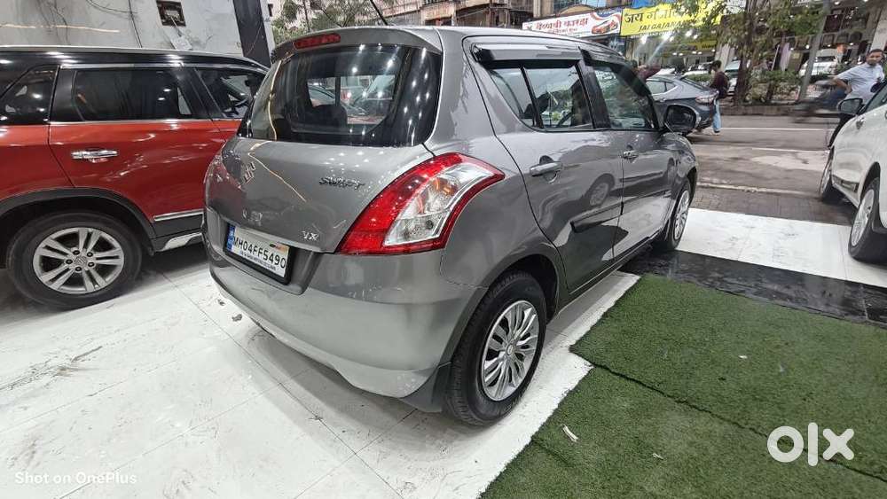 Maruti Suzuki Swift Vxi 1.2 Abs Bs-iv, 2012, Petrol