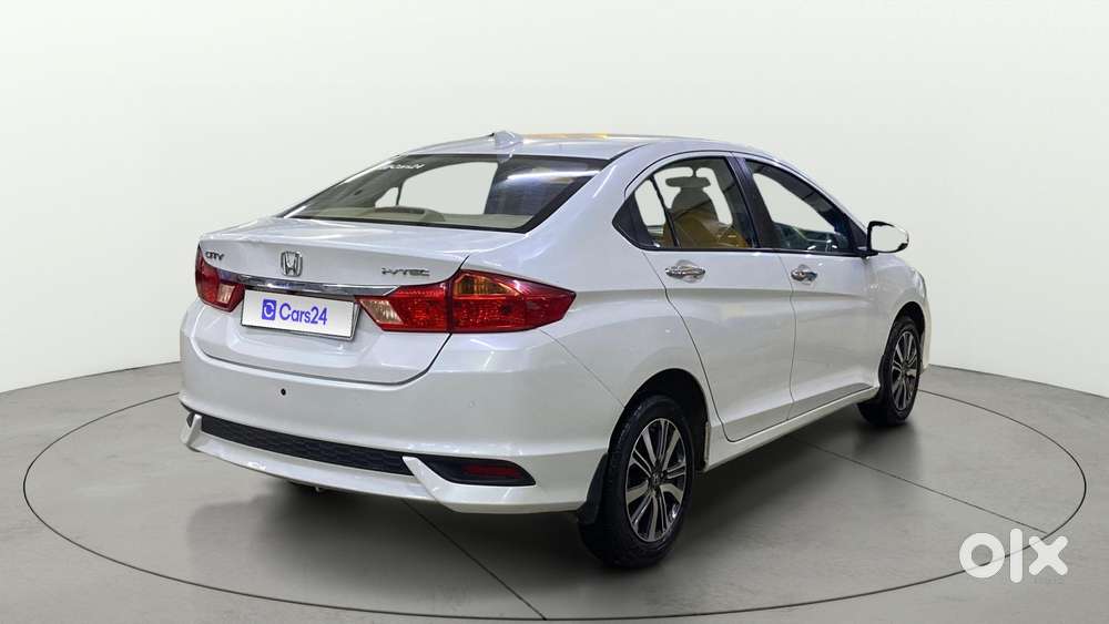 Honda City 1.5 V 4th Gen I-vtec Mt, 2022, Petrol