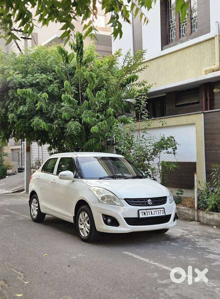 Maruti Suzuki Swift Dzire 1.2 Zxi Bsiv, 2013, Petrol