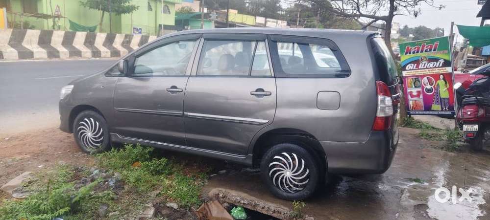 Toyota Innova 2012-2013 2.5 E Diesel Ms 8-seater, 2012, Diesel