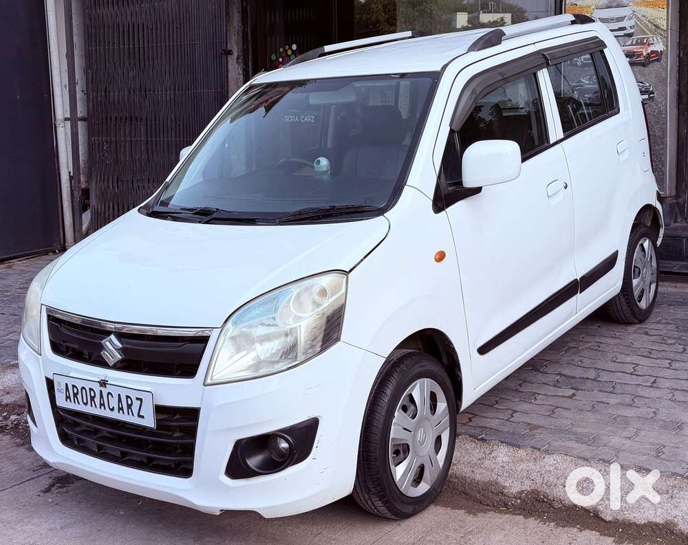 Maruti Suzuki Wagon R 1.0 Vxi Plus (o) Amt, 2018, Petrol