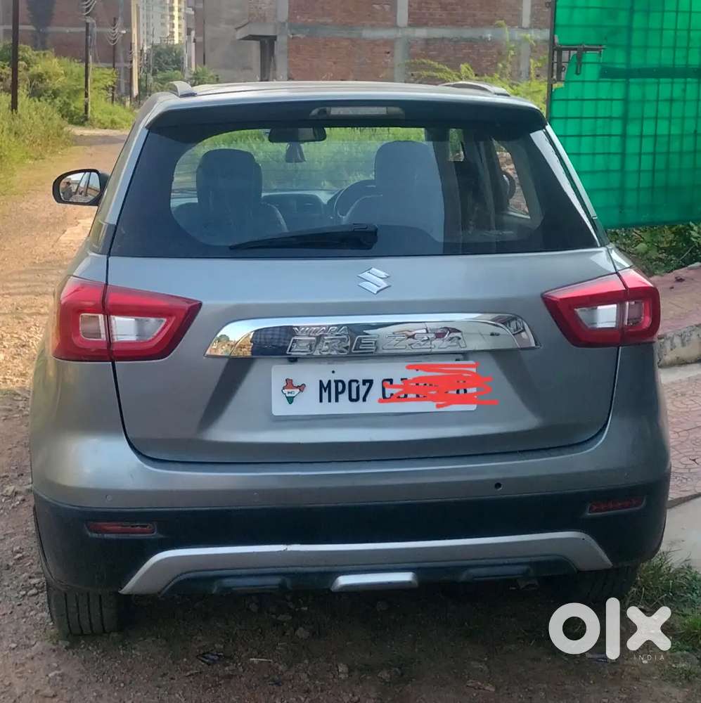 Top Model Maruti Brezza Zxi+ Dec 2020 1st Owner Push Button Start