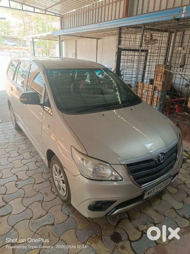 Toyota Innova 2013 Diesel Company Maintained ,excellent Condition.