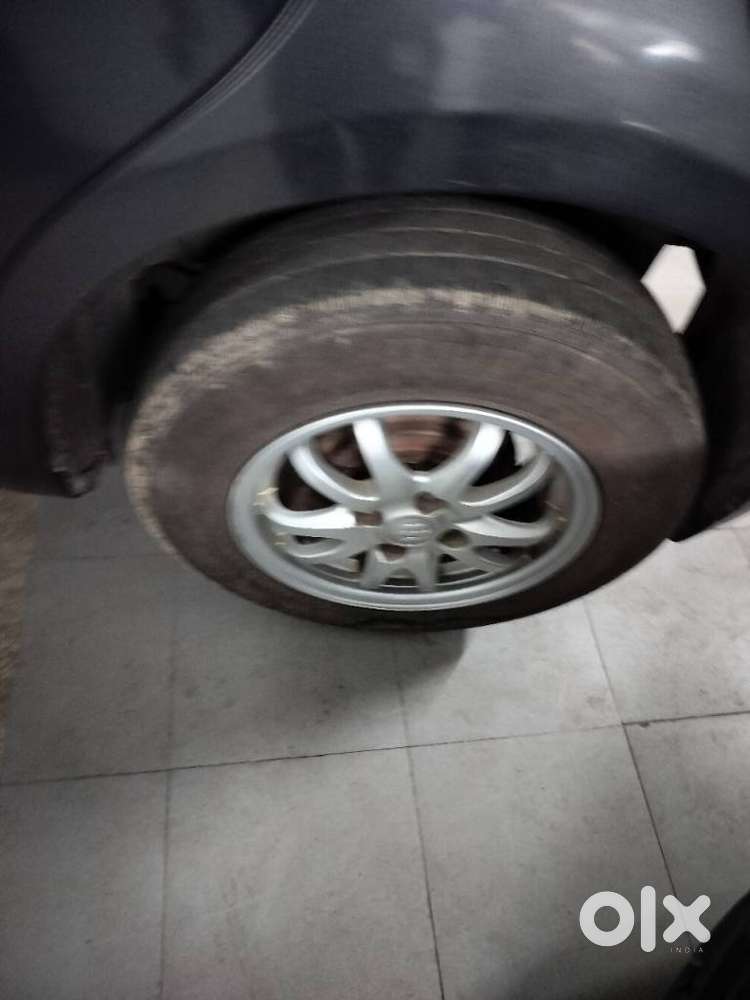 Maruti Suzuki Swift Vxi + Manual, 2015, Petrol