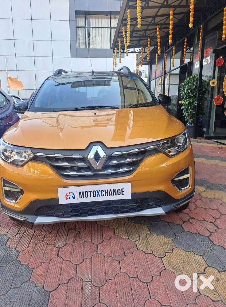 Renault Triber Rxt, 2022, Petrol