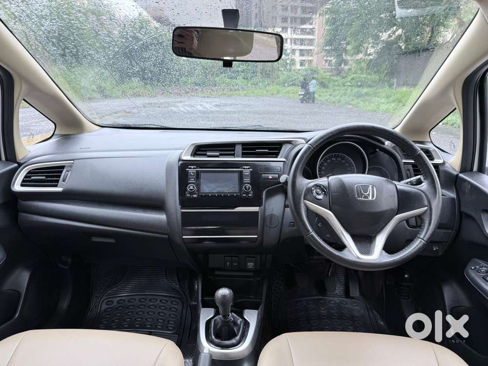 Honda Jazz V Mt Privilege, 2017, Petrol