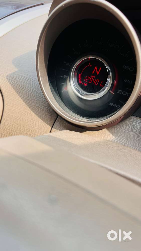 Mahindra Xuv500 W8 2015