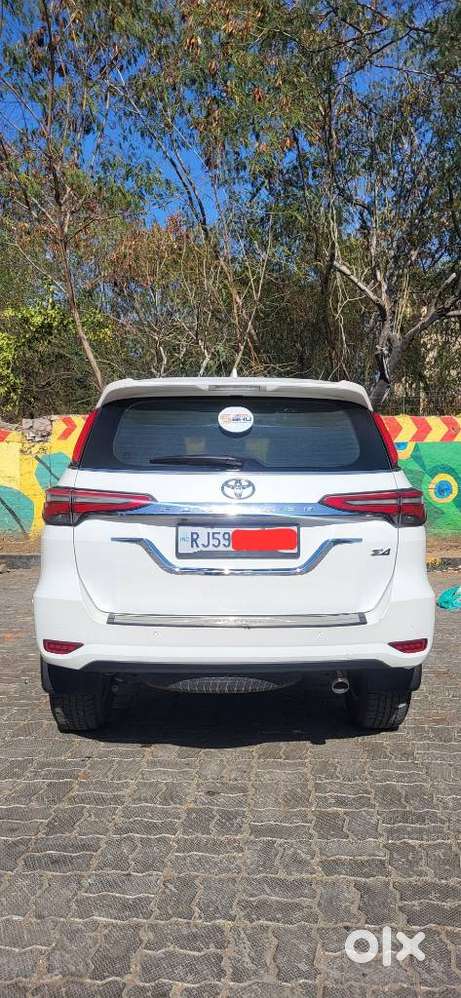 Toyota Fortuner 4x4 At, 2022, Diesel