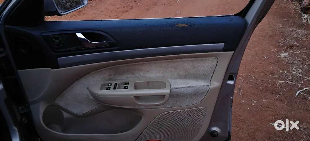 Skoda Laura 1.9 Ambiente 2008
