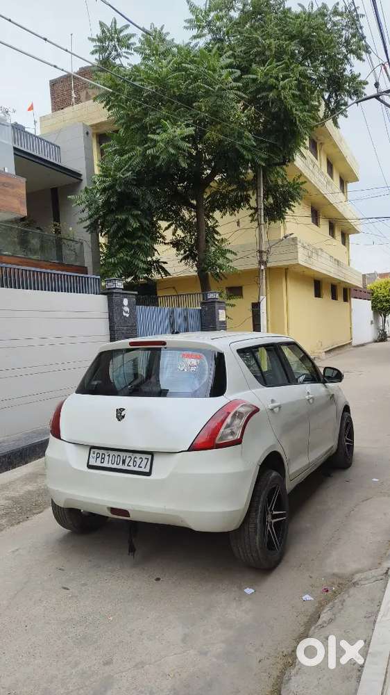 Maruti Suzuki Swift 2012