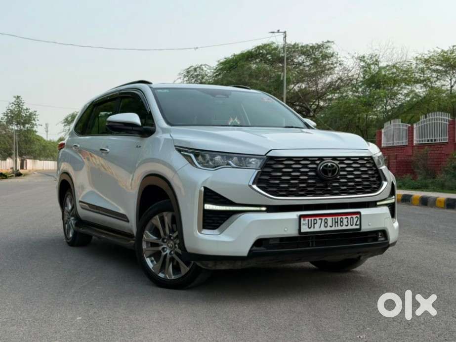 Toyota Innova Hycross 2.0 Zx (o) Hybrid 7 Str, 2025, Petrol