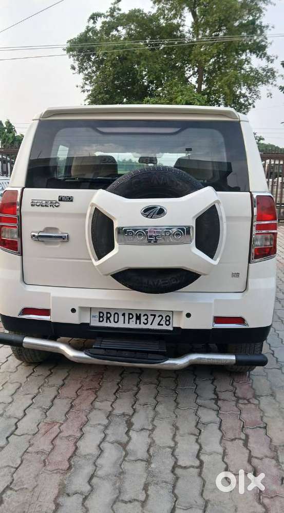 Mahindra Bolero Neo N8, 2021