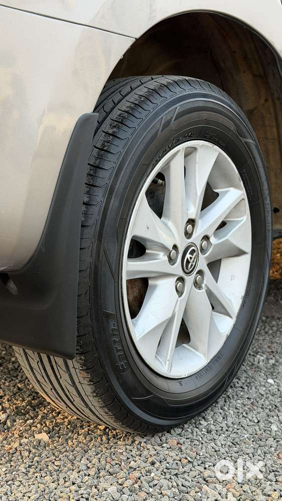 Toyota Innova Crysta 2.4 Vx Mt, 2016, Diesel