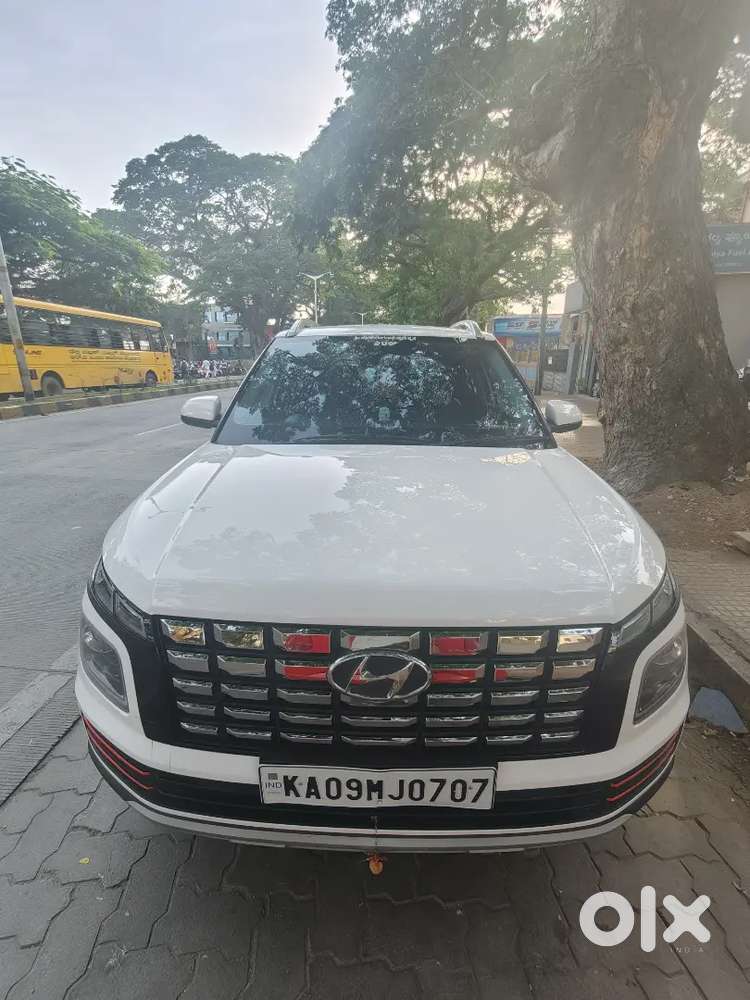 Hyundai Venue Se Petrol Manual 2024
