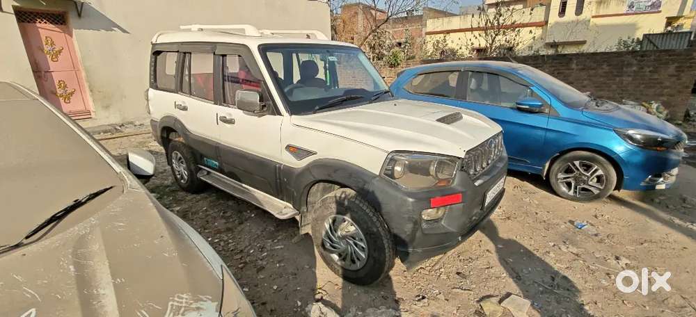Mahindra Scorpio 2017 Diesel 100000 Km Driven