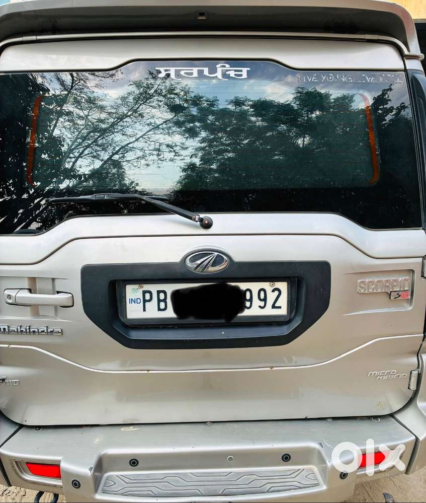 Mahindra Scorpio S10 2015