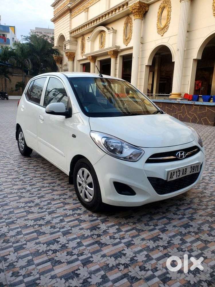 Hyundai I10 Sportz, 2011, Petrol