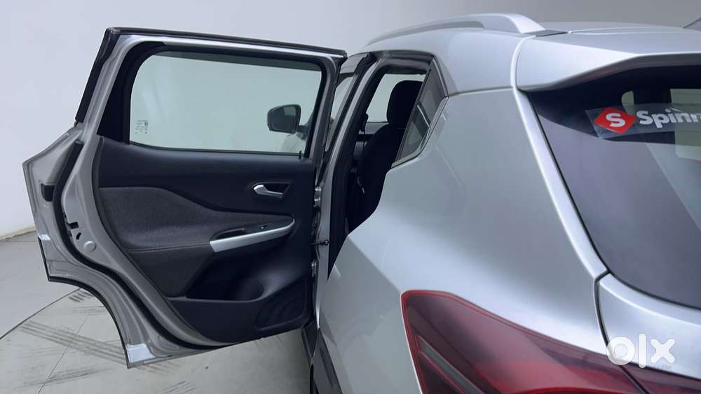 Nissan Magnite 1.0 Xv Premium Turbo Cvt, 2022, Petrol