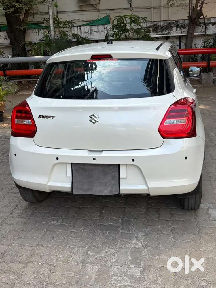 Maruti Suzuki Swift 2018 Diesel 65200 Km Driven - White Colour