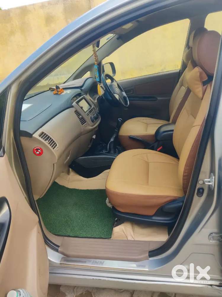 Toyota Innova 2015 Diesel Well Maintained
