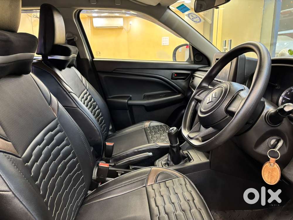 Maruti Suzuki Brezza 1.5 Vxi Smart Hybrid, 2023, Petrol